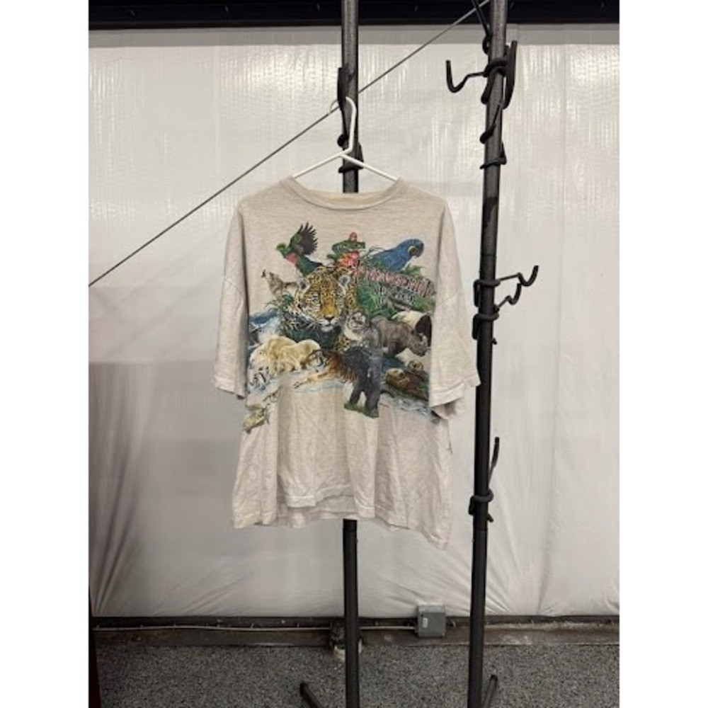 Vintage 1994 Endangered Species of the World Graphic Tee Single Stitch Nature